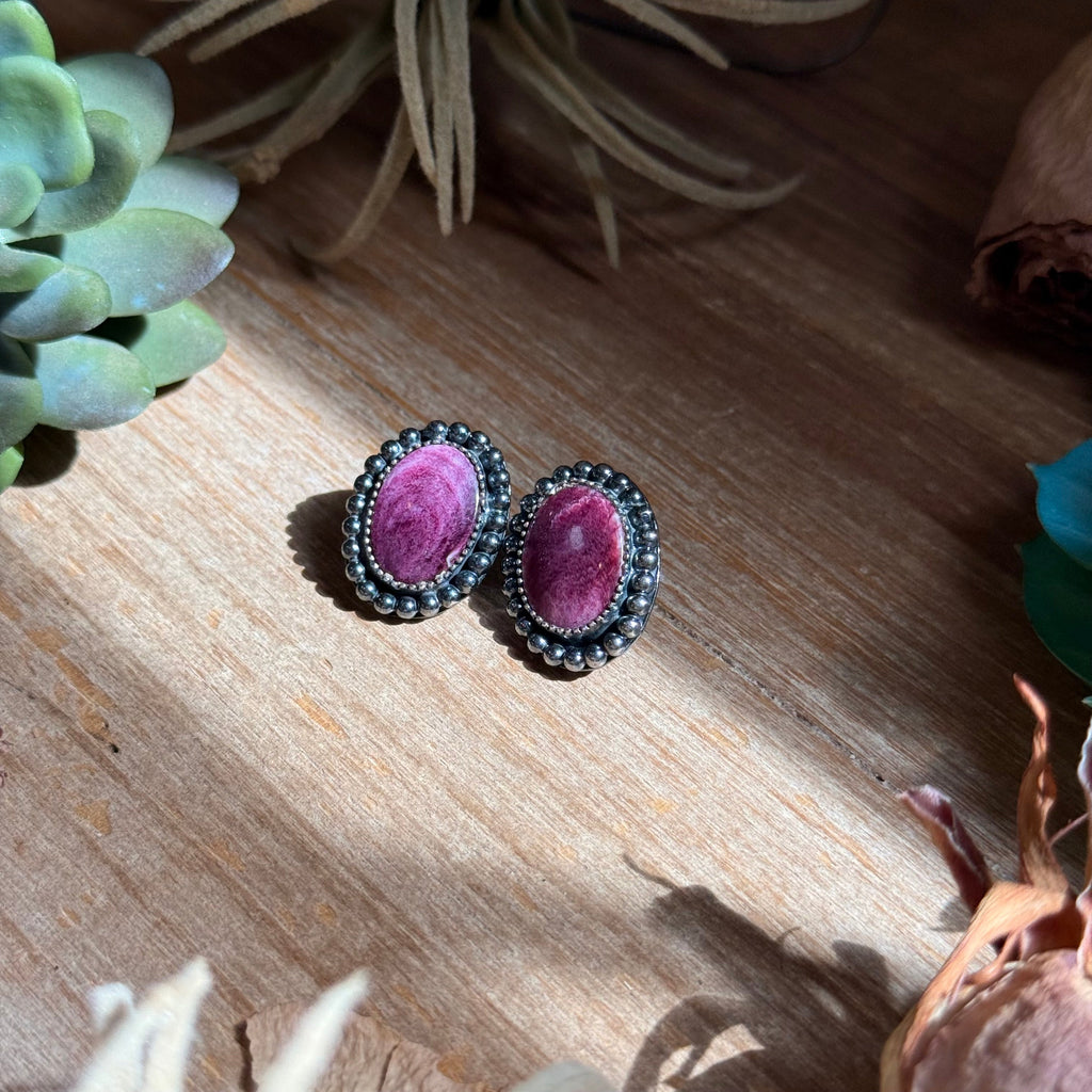 Dark Purple Spiny Oyster Oval Stud Earrings with Beaded Wire