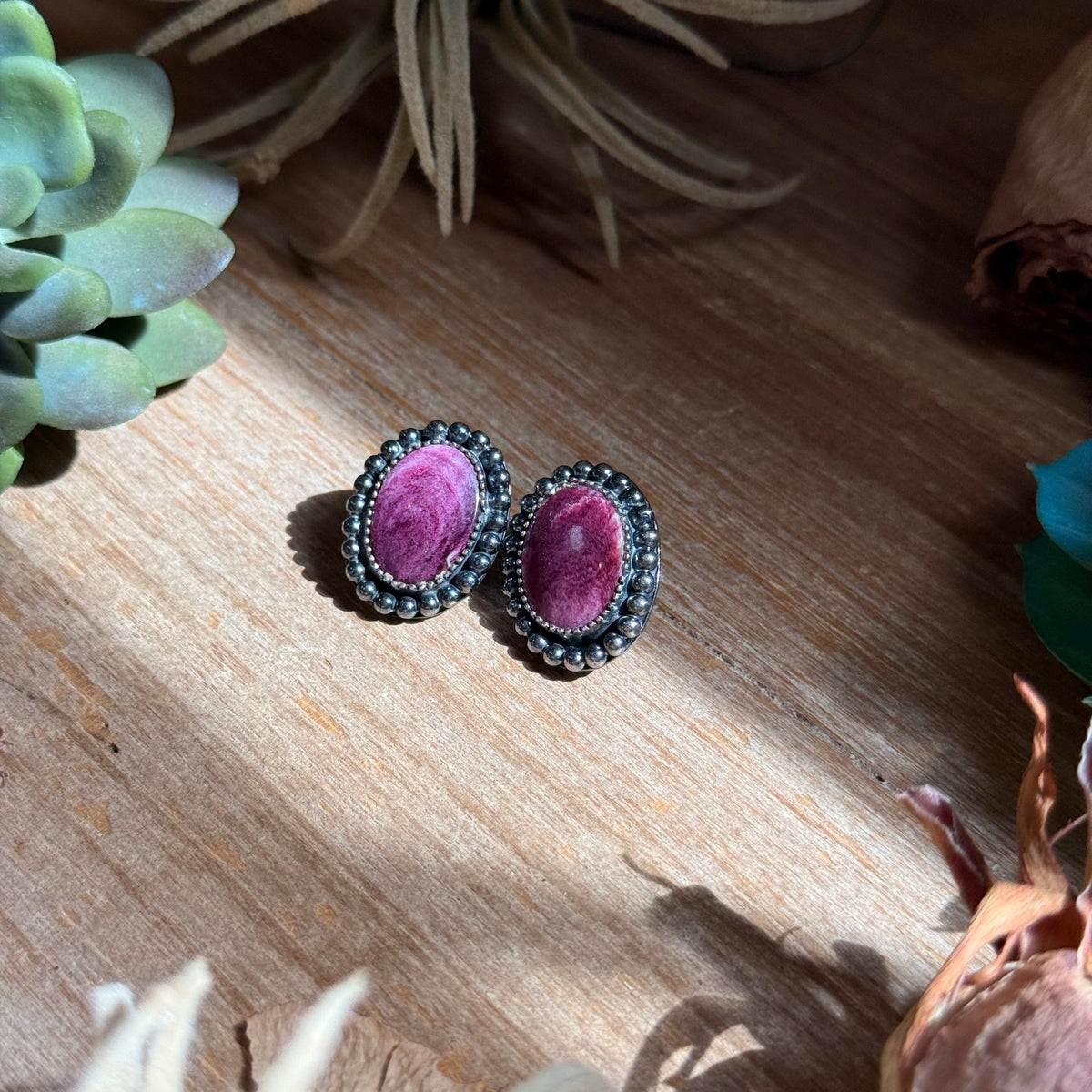 Dark Purple Spiny Oyster Oval Stud Earrings with Beaded Wire
