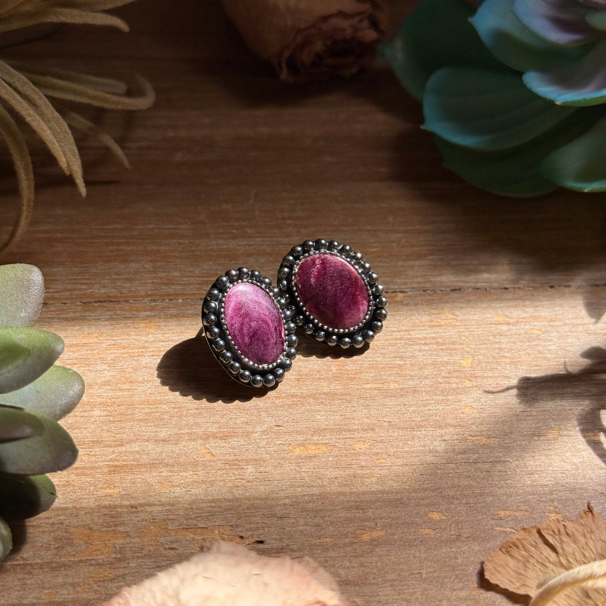Dark Purple Spiny Oyster Oval Stud Earrings with Beaded Wire